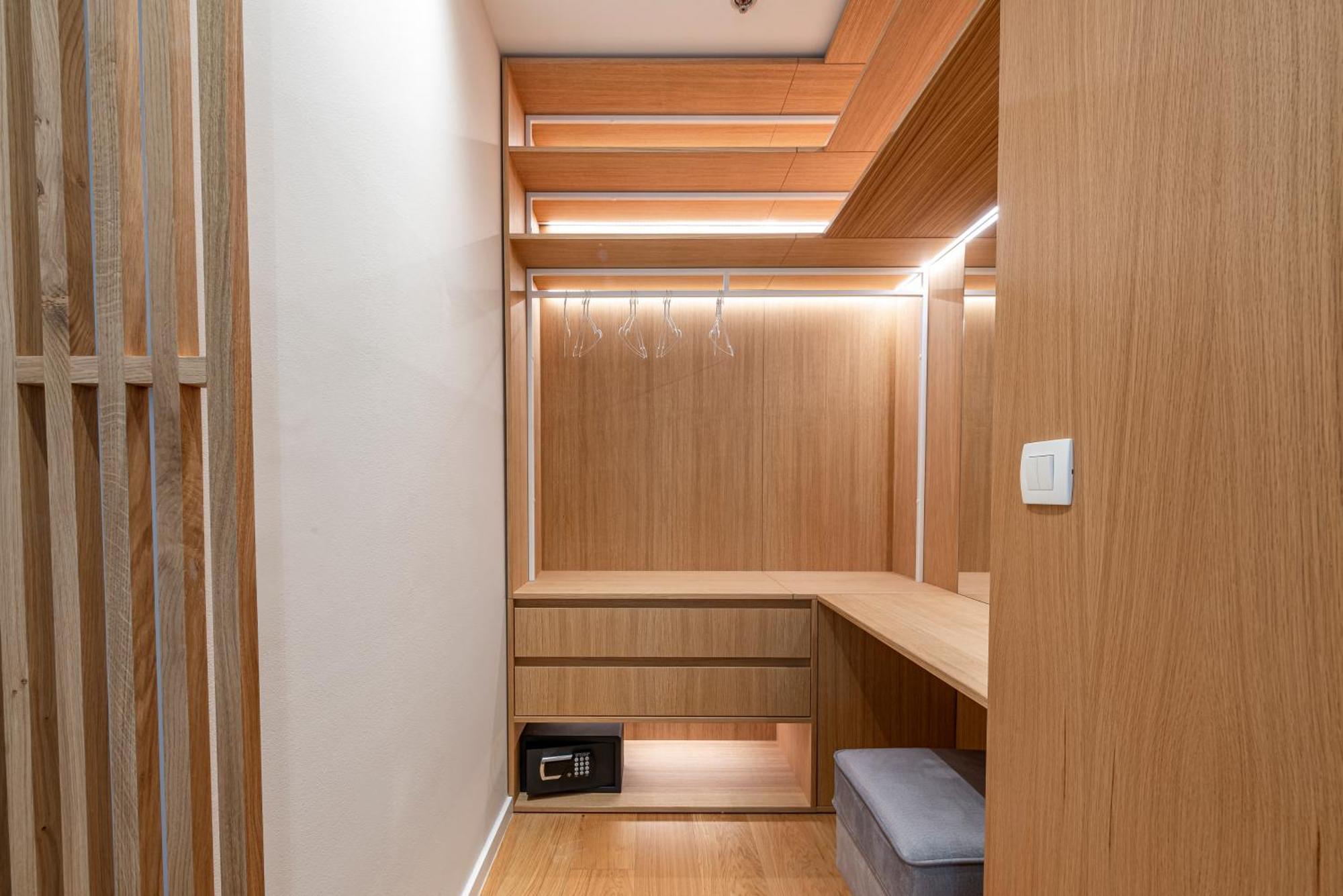 City Residences دوبروفينك المظهر الخارجي الصورة
